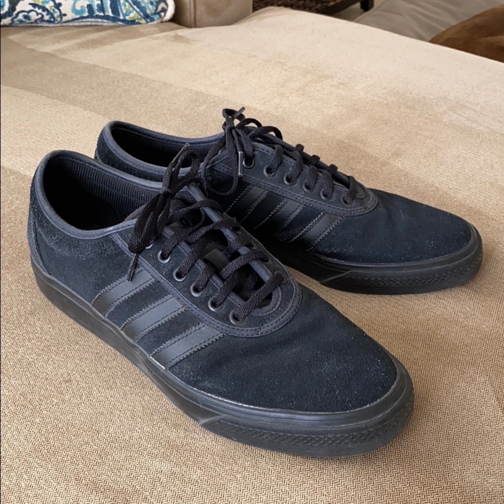 Adidas Look like new Gently used SZ 11.5